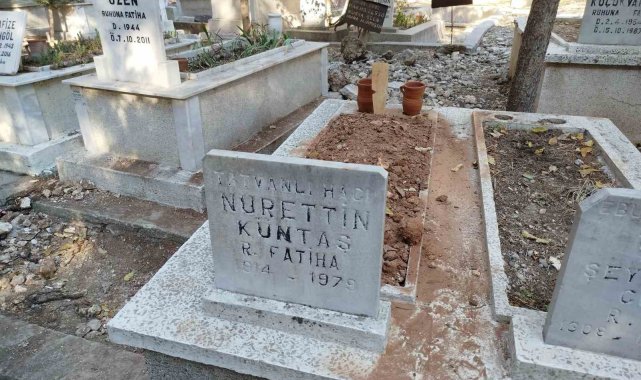 İzmir'de şoke eden olay: "Mezardan kimliği belirsiz iki kişinin kemikleri daha çıktı"