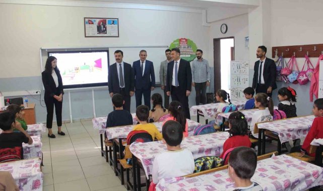 Kaymakam Soysal okul incelemelerini sürdürüyor