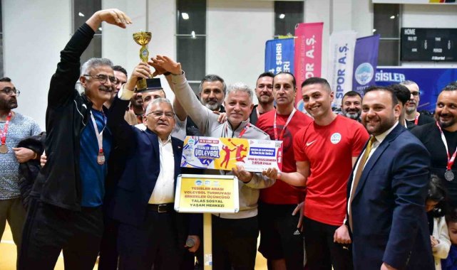 Kayseri, yılın en iyi Avrupa spor şehri seçilerek 'altın bayrak' kazandı