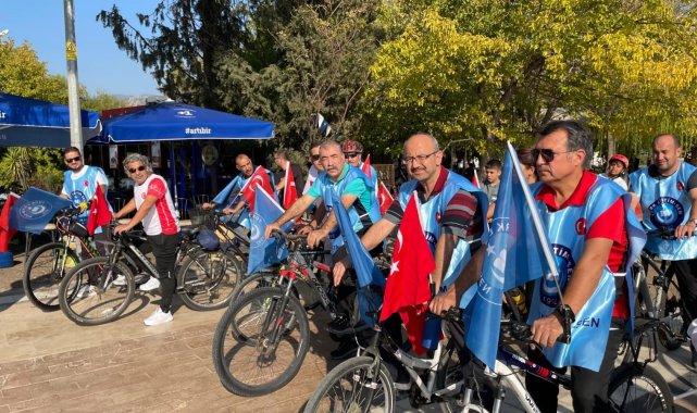 Köyceğiz'de Cumhuriyet Bayramı'nı pedal çevirerek kutladılar