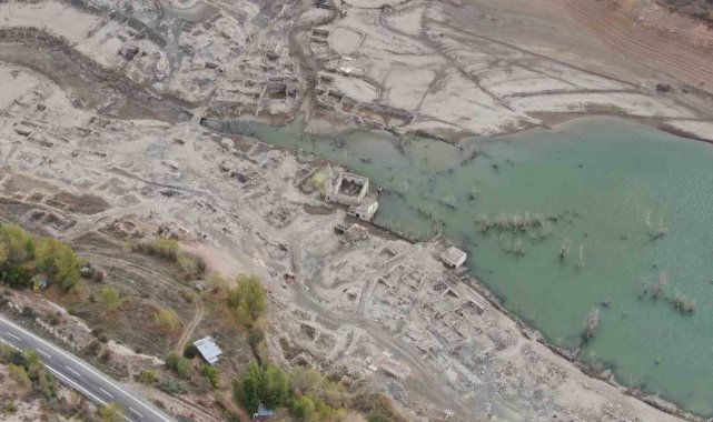 Kuraklık kaybolan tarihi ortaya çıkardı