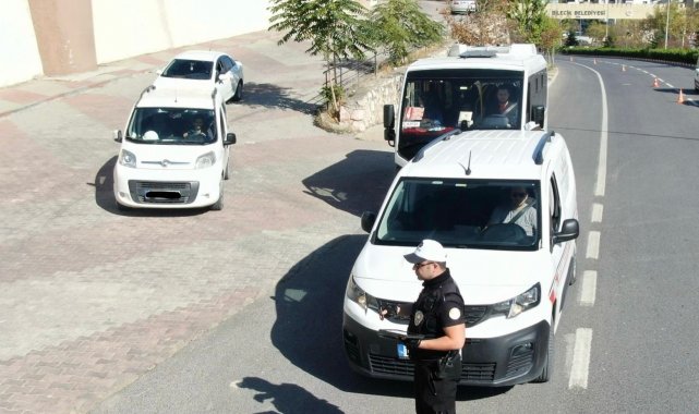 Kurallara uymayan sürücülere 738 bin 642 TL trafik idari para cezası kesildi