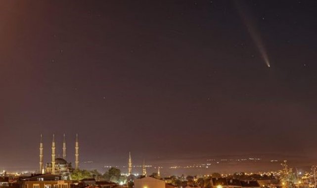 Kuyruklu yıldız Tsuchinshan-Atlas Edirne'de Selimiye Camii ile birlikte görüntülendi
