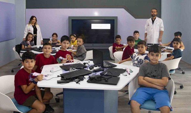 Mercan Bilim Merkezi'nde 'Robotik Kodlama Atölyesi' açıldı