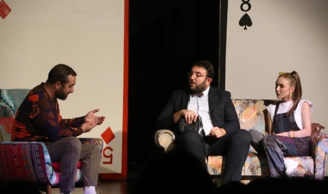 Merkezefendi Kent Tiyatrosu yeni oyunuyla sahneye çıkıyor