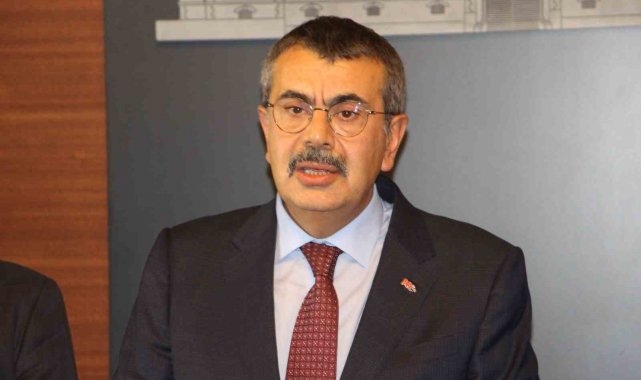 Milli Eğitim Bakanı Yusuf Tekin: "Elazığ ve Malatya'da okullar bir gün tatil edildi; Okullarımız ile ilgili herhangi bir hasar tespitimiz yok"