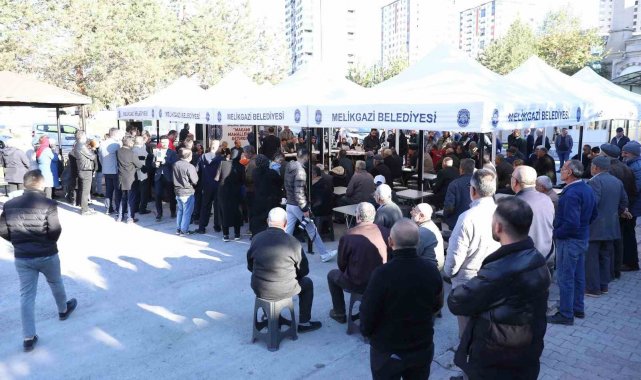 Mobil Başkan Tınaztepe'de ilgiyle karşılandı
