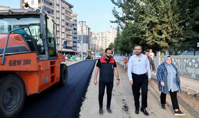 Onikişubat Belediyesi'nden asfalt atağı