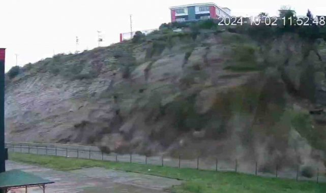 Organize Sanayi Bölgesi'ndeki heyelan anı güvenlik kamerasında