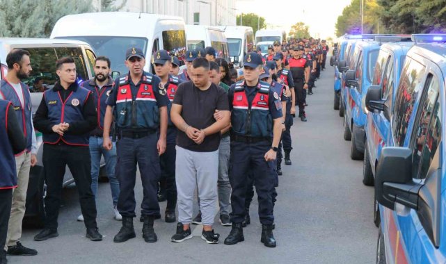 Sahte ilanlarla 20 milyon lira vurgun yapan çeteyi JASAT çökertti: 66 gözaltı