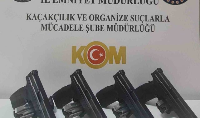 Samsun'da 2 kişi 4 adet tabancayla yakalandı