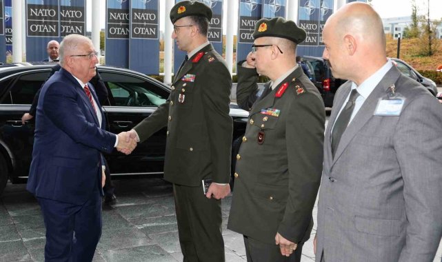 Savunma Bakanı Güler, NATO Karargahı'nda