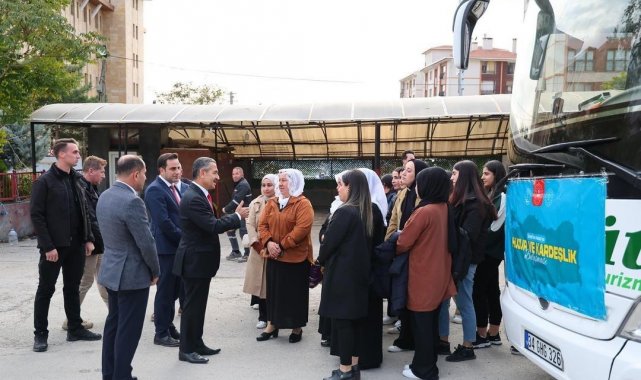 Şırnak'tan 45 kadın, Huzur ve Kardeşlik Buluşmaları Projesi kapsamında Ankara'ya gitti