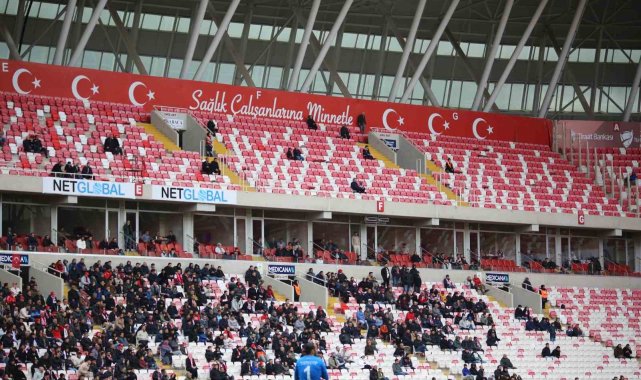 Sivassporlu taraftarlar, Hatayspor maçına ilgi göstermedi