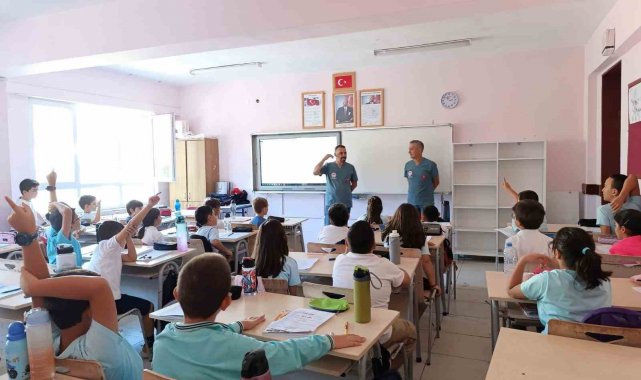 Sökeli öğrenciler hayvan hakları konusunda bilgilendirildi