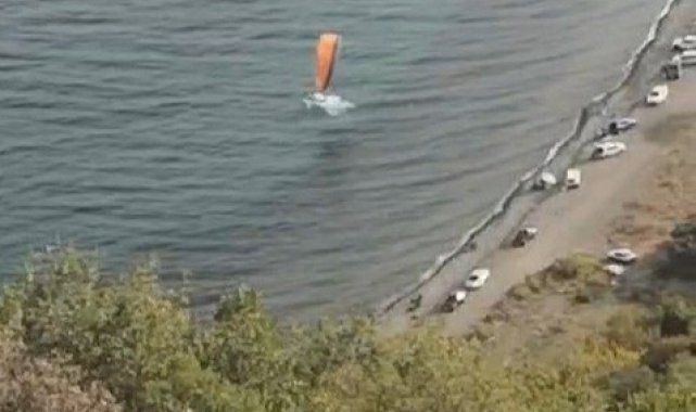 Tekirdağ'da korkulu anlar: Paraşütçü sahile 5 metre kala denize yumuşak iniş yaptı