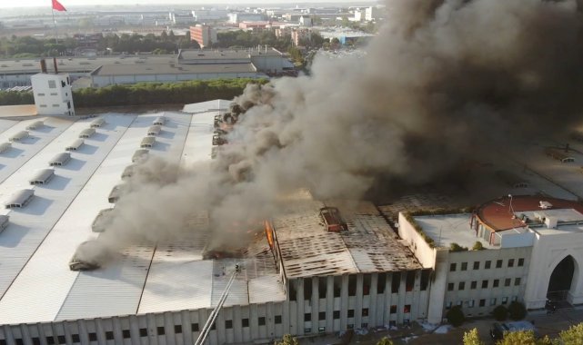 Tekirdağ'daki fabrika yangını 3 saattir devam ediyor