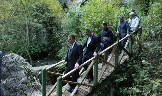 Vali Hacıbektaşoğlu, Çayır Mağarası'nda incelemelerde bulundu