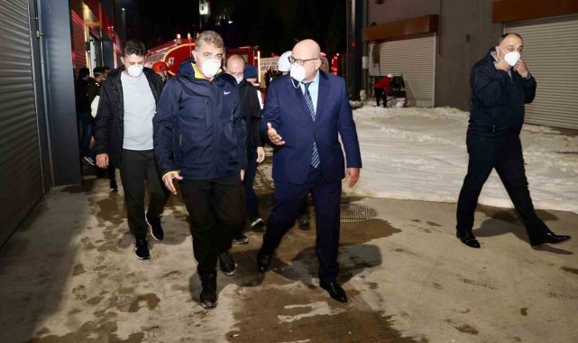 Yangın bölgesinde inceleme