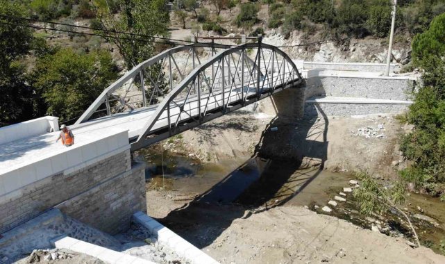 105 yıllık tarihi köprü aslına uygun yapılıyor