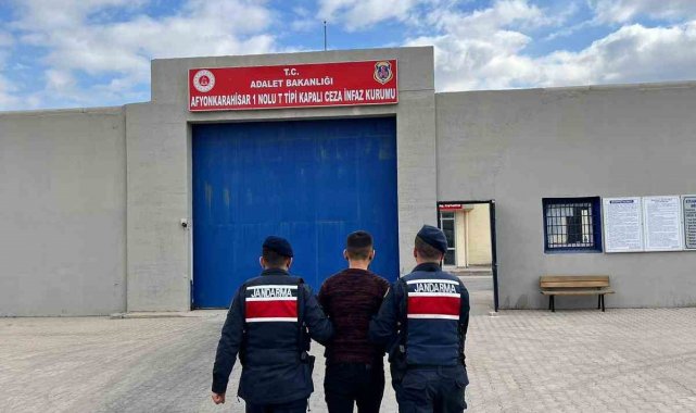 6 yıl 8 ay hapis cezasıyla aranan şahsı jandarma yakaladı