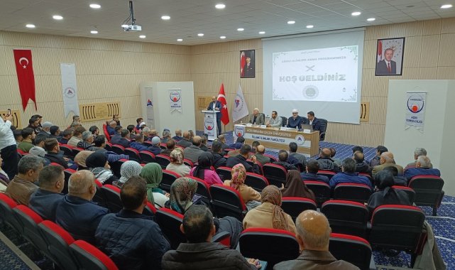 Ağrı'da "İlim ve irfan geleneği: Alimler ve Medreseler" konulu panel düzenlendi