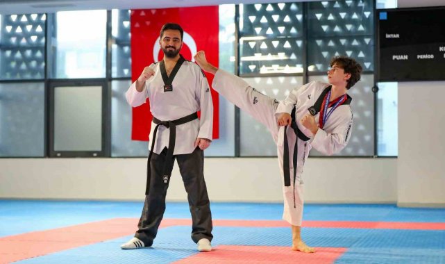 Aliağalı Taekwondocu Balkan Şampiyonası'nda Türkiye'yi temsil edecek