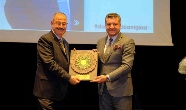 ANTGİAD toplantısında iş dünyasının geleceği konuşuldu