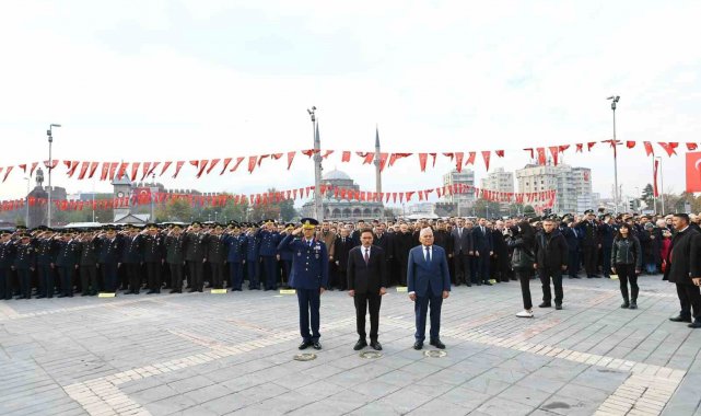 Atatürk, Kayseri'de törenle anıldı
