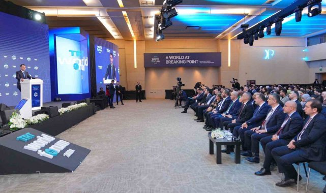 Bakan Kurum'dan 'iklim finansmanı' tepkisi: "Destek sunacak ülkeler yanan eve bardakla su döküyor"