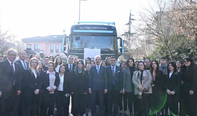 Bakan Uraloğlu: "Emniyetli ve güvenli tır parkları oluşturarak özellikle kadın sürücülerin istihdamını kolaylaştırmayı hedefliyoruz"