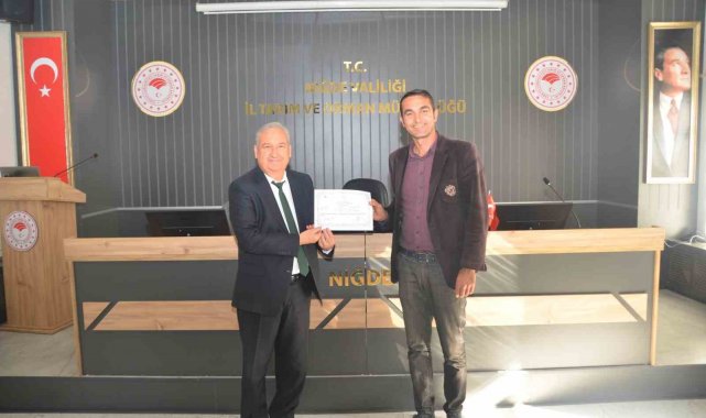 Baklagil Yem Bitkileri Kursunu başarı ile tamamlayanlar sertifikalarını aldı