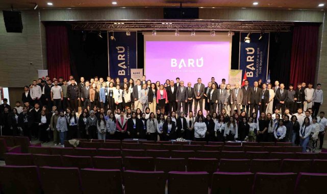 BARÜ'de düzenlenen kongrede büro yönetiminde güncel yaklaşımlar ele alındı