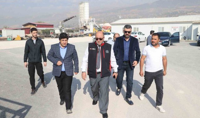 Başkan Akpınar, Çağlayancerit yolunda incelemelerde bulundu