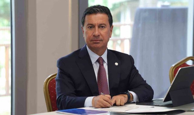 Başkan Aras: "Ata'mıza olan özlemimiz, gururumuz ve borcumuz sonsuz"