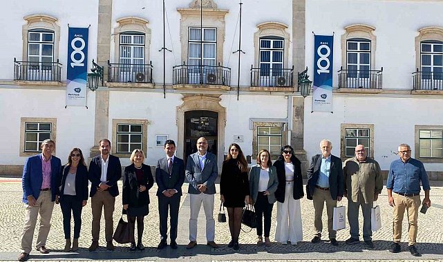 Bayraklı heyetinden Portekizli kardeş belediyeye ziyaret