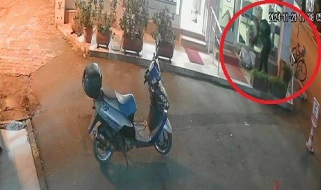 Bisikletli çuval hırsızlığı kamerada