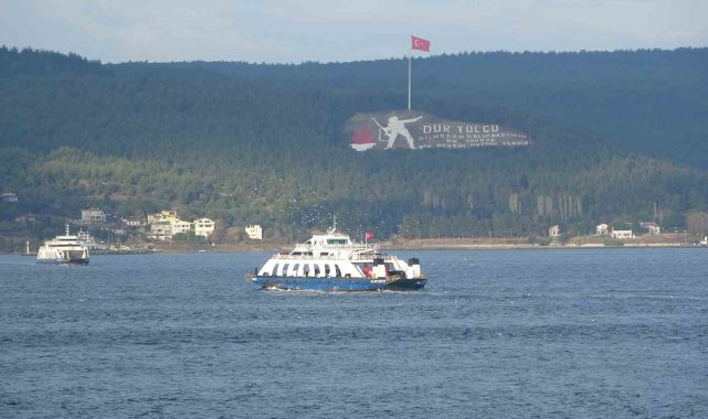 Bozcaada ve Gökçeada'ya yapılan bazı feribot seferleri iptal edildi