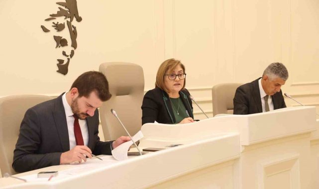 Büyükşehir belediye meclisi toplandı