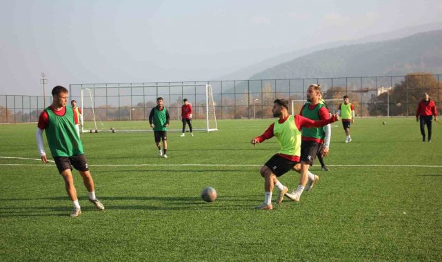 Çeşme'yi deplasmanda yenen Denizli İdmanyurdu, Torbalıspor maçına hazırlanıyor