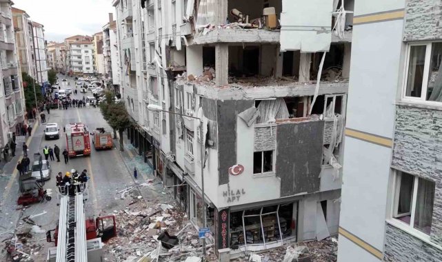 Çorum'daki doğalgaz patlamasının yaşandığı bina havadan görüntülendi