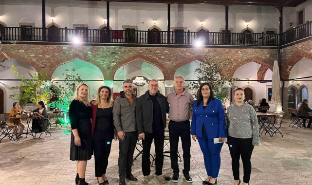 Cumhuriyet İlkokulu velileri, tanışma etkinliğinde bir araya geldi