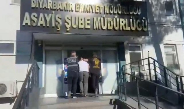 Diyarbakır'da borcu olan şahsın akrabalarının iş yerini kurşunladılar