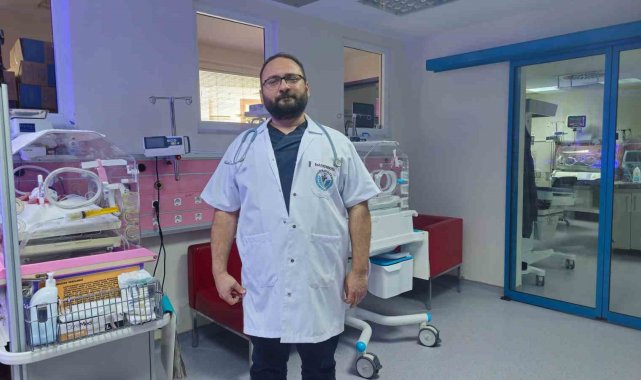 Doç. Dr. Değirmencioğlu: " Prematüre bebek, tıbbi desteğin yanı sıra aile sevgisi ve sabrını da gerektirir."