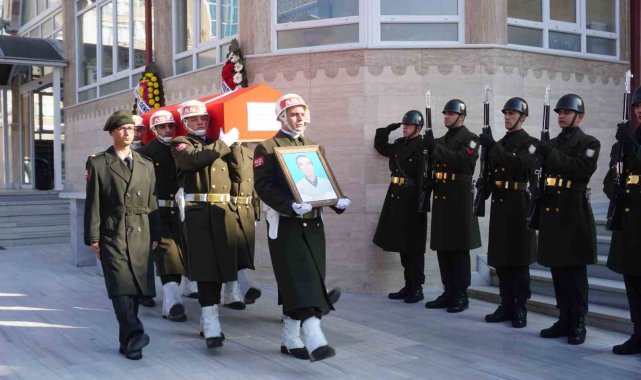 Edirne'de Kıbrıs gazisi törenle son yolculuğuna uğurlandı
