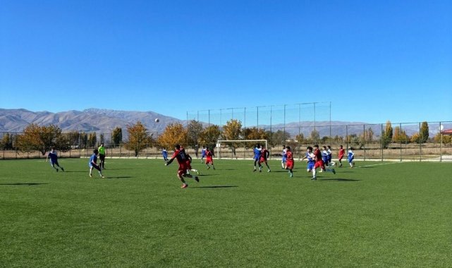 Erzincan'da yurtlar arası turnuvalar başladı