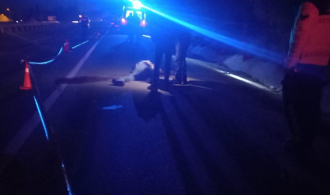Gediz'de minibüsün çarptığı yaya hayatını kaybederken, kaçan sürücü yakalandı