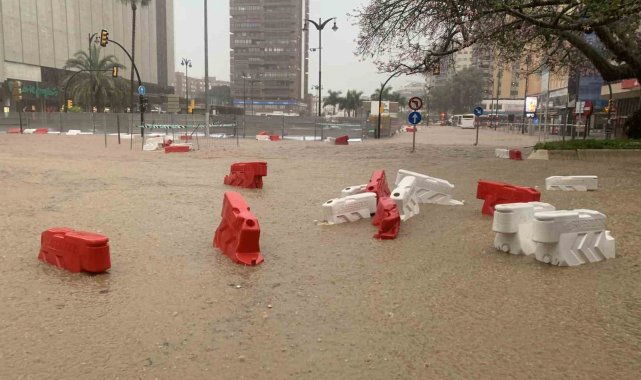 İspanya'da bir kez daha sel felaketi yaşandı