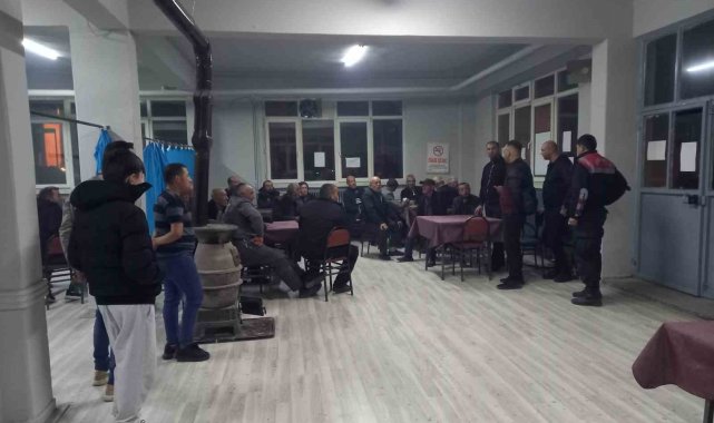 Jandarma ekipleri vatandaşları hırsızlıklara karşı bilgilendirdi