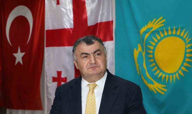 Kassanov'dan iktidar partisine tebrik mesajı